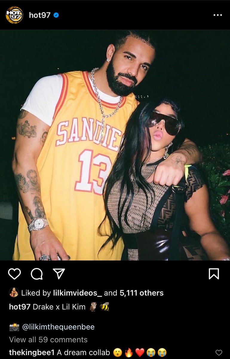 DontTrollMeHo's tweet photo. Barbs pay attention!!! Your imaginary Queen ainβt sitting on her imaginary thrown in 2023. Nicki wasnβt featured on #Lilwaynes the fix be4 the 6 & taken off @Drake album FATD. #RIPnickiminaj btw FATD is π₯ @LilKim can we get a #Drimmy callab instead of #dricki? https://t.co/OIIzJOnkh6