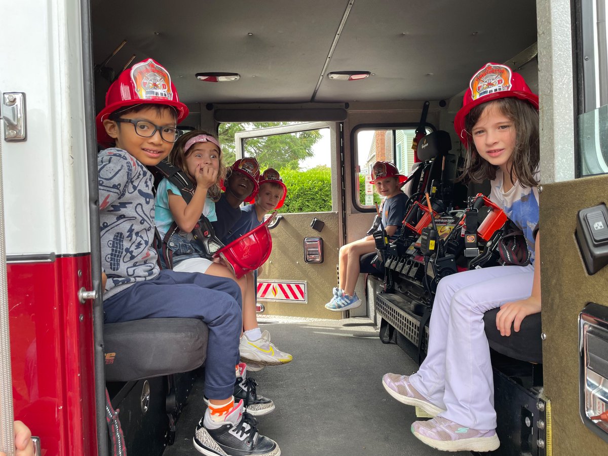 DClementeGCUFSD's tweet photo. Friends, fun and fire safety! @LocustGC https://t.co/GK5lF8KW6E