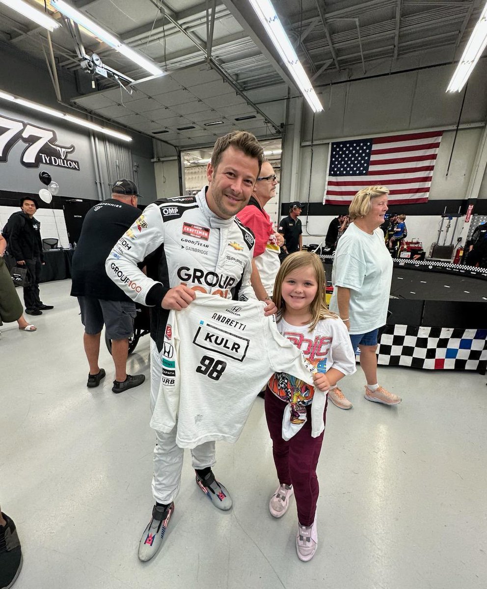 tomwl's tweet photo. Had a great time at the Spire Motorsports Fan Day. Awesome folks. Met all the drivers, my daughter won an autographed racing shirt worn by Marco Andretti at last year's Indy 500 and as a bonus we ran into Bob Pockrass ! @SpireMotorsport @MarcoAndretti @CoreyLaJoie @bobpockrass https://t.co/Hx7CJXo9JB