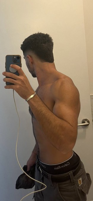 NYC 🏂🗽 https://t.co/UsVSztrV3U