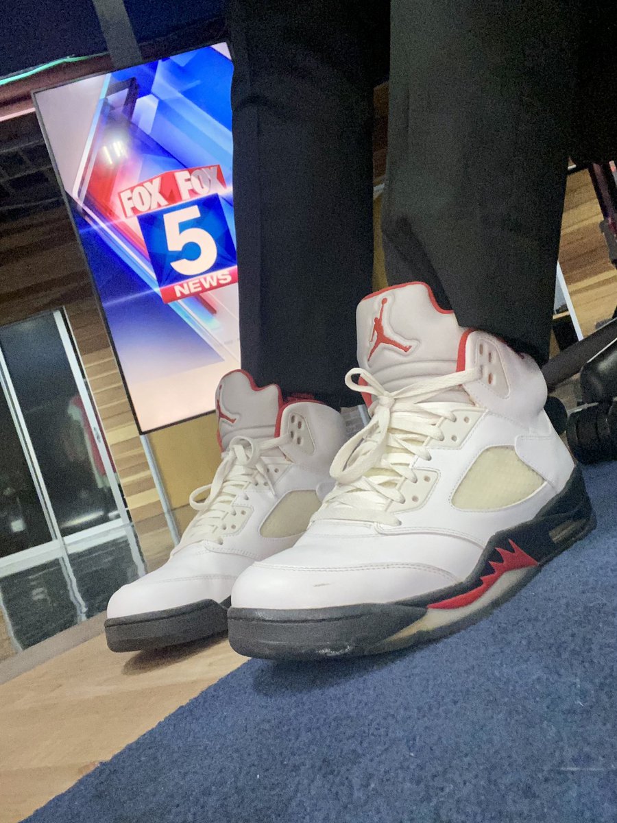 RaoulMartinezTV's tweet photo. The kicks that started it all. I got my first #Jordans in 1990 after saving up enough money for the $125 pair of sneakers. I didn't even wear them for the first month. Instead, I put them up on display in my room! #SneakerAnchor #Retro #FireRed5 #Jordan5 #SneakerFriday #SanDiego https://t.co/yXhleyDzoS