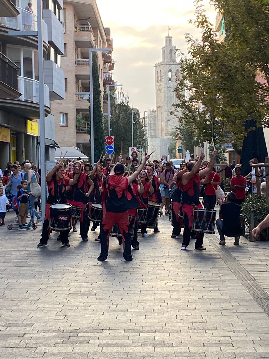 policiastc (@policiastc) on Twitter photo Una vesprada mes vetllant per la Festa Major Monestir-St. Francesc <a href="/policiastc/">policiastc</a> i <a href="/avpcstcugat/">AV Protecció Civil Sant Cugat del Vallès</a> #santcugat <a href="/bernatpicornell/">Bernat Picornell Grenzner</a> <a href="/ajsantcugat/">Aj. Sant Cugat</a> <a href="/josepmvalles/">Josep Maria Vallès</a> Una vesprada mes vetllant per la Festa Major Monestir-St. Francesc <a href="/policiastc/">policiastc</a> i <a href="/avpcstcugat/">AV Protecció Civil Sant Cugat del Vallès</a> #santcugat <a href="/bernatpicornell/">Bernat Picornell Grenzner</a> <a href="/ajsantcugat/">Aj. Sant Cugat</a> <a href="/josepmvalles/">Josep Maria Vallès</a>