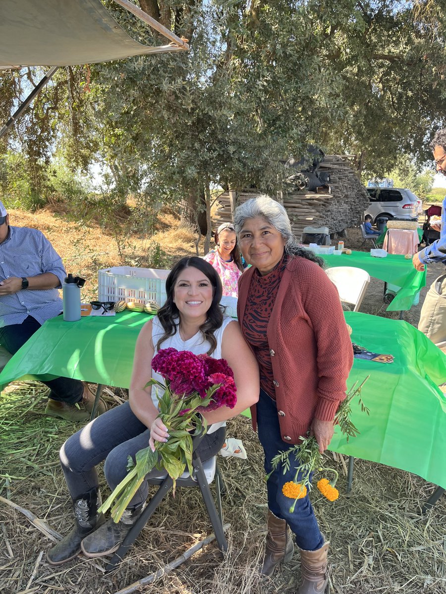 famfarms's tweet photo. CAFF was pleased to join a farm tour at Cruz Martinez Farm w/ @AsmSoria #CaAsmAg Chair! We discussed the many challenges facing small-scale farms including #groundwater #SGMA #landaccess #foodsafety & #markets
TY to the many #localfoodproducers for voicing your needs #caleg https://t.co/hFrXLYzvRW