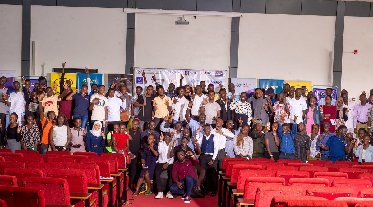CyberMilima's tweet photo. The #CyFest was concluded with a beautiful picture of the participants commemorating the day.
#OctoberAwarenessMonth2023 https://t.co/CWGkvSsxKK