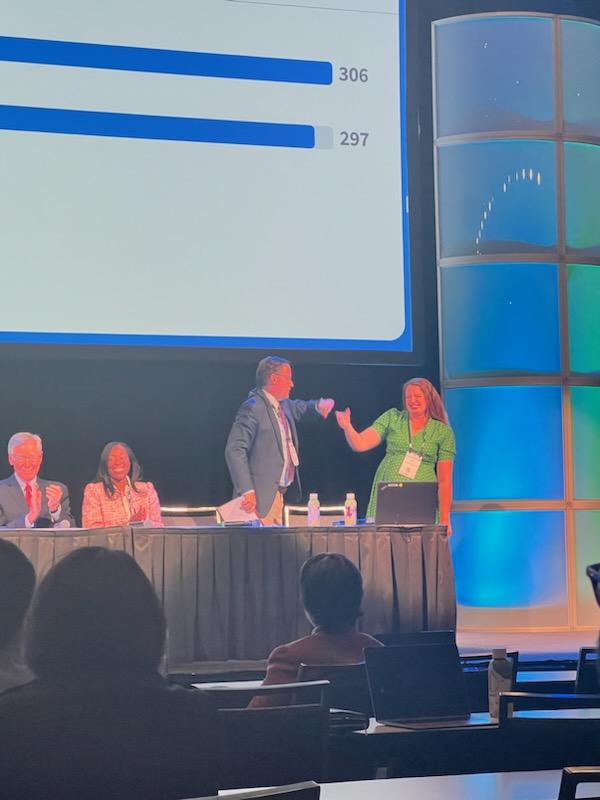 PFDNresearch's tweet photo. Our very own Shawn Menefee won the #AUGS balloon debate🏅#PFDweek23 #PFDNresearch https://t.co/RP7nP9l5Cn