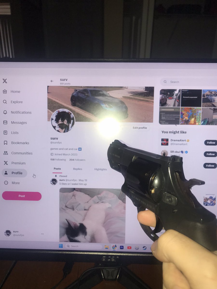 fucksurv's tweet image. retweet and ill point a .38 w hollow points at your profile