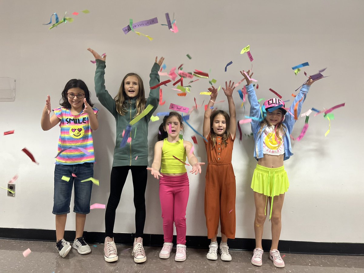 Mrs. Sonshine tweet media