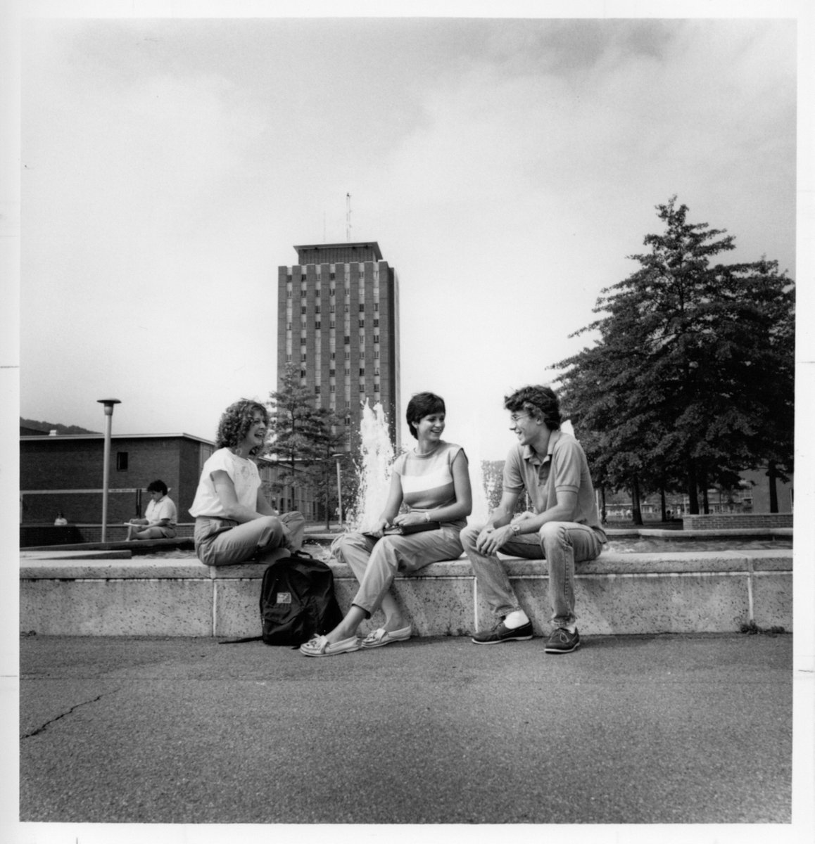 In the thick of the fall semester, don’t forget to take a break and spend some time outside with friends, like these <a href="/binghamtonu/">Binghamton University</a> students from 1985.

#ArchivesU
#ArchivesHashtagParty