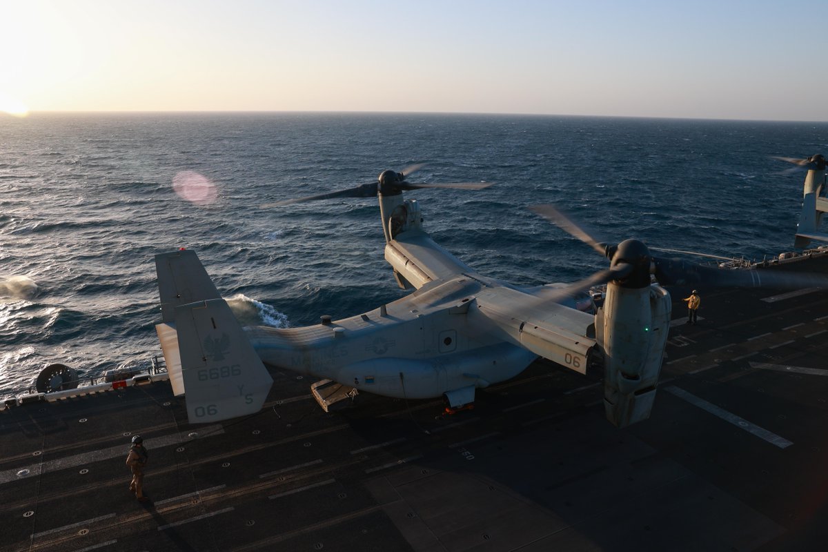 #ForwardFriday 

Two MV-22B Osprey aircraft, attached to Marine Medium Tilt Rotor Squadron 162 (reinforced), take off from the flight deck of the Wasp-class amphibious assault ship USS Bataan (LHD 5) in the Arabian Gulf.

#USSBataan @US5thFleet