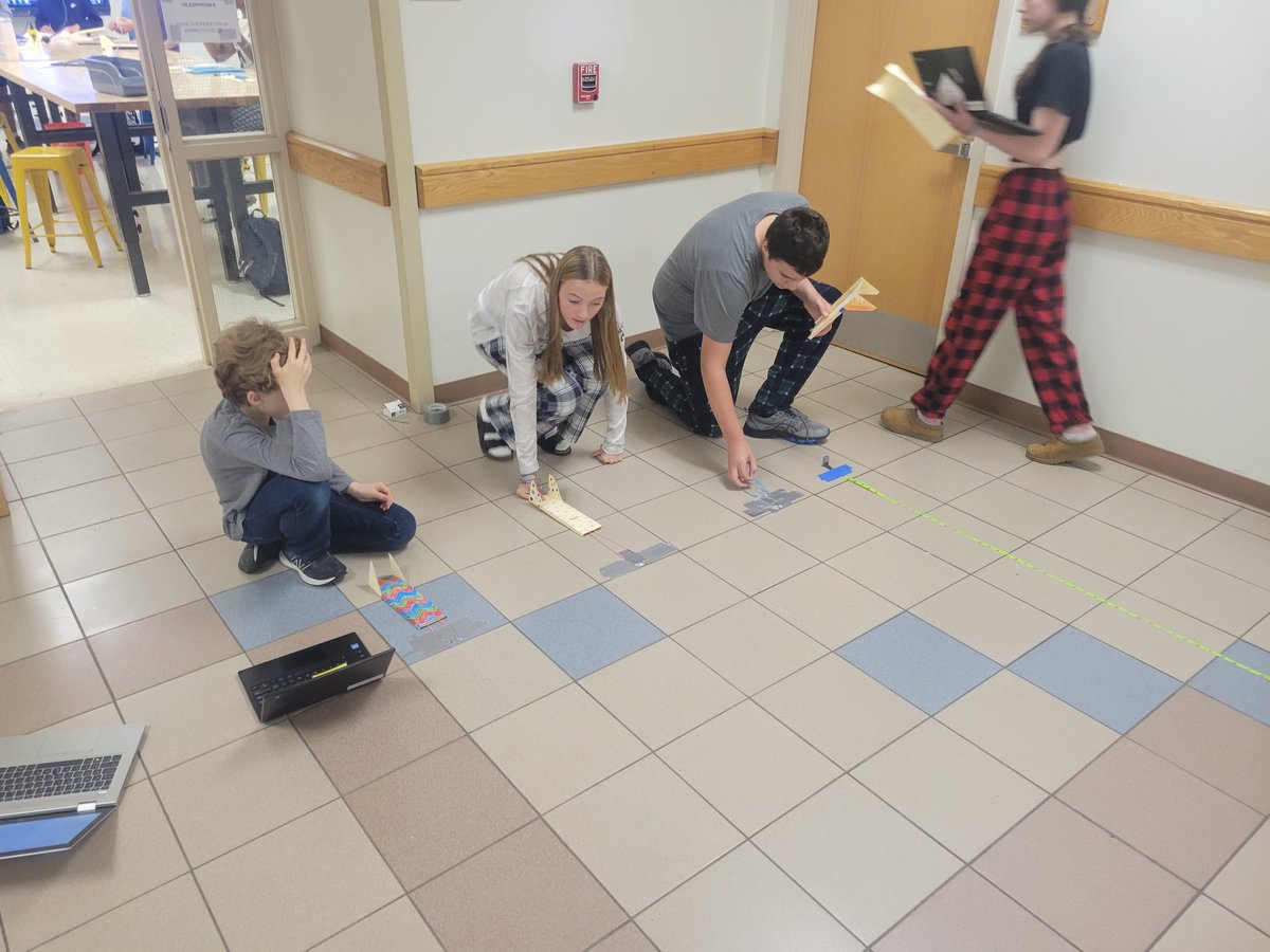 MrMakWGHS's tweet image. Assessing Measurement skills with a little hallway glider competition in DDP today at WGHS! @WestGeneseeCSD #TechEdu #CTE