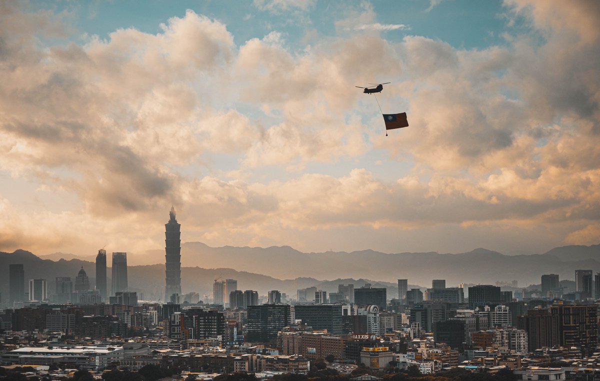 mna_roc's tweet image. 「在巨響來臨前，我們一定會先見到燦爛的光。」 

#ROCArmedForces #ROCARMY #ROCAF #ProtectOurCountry #ROC #Taiwan🇹🇼 #NationalDay