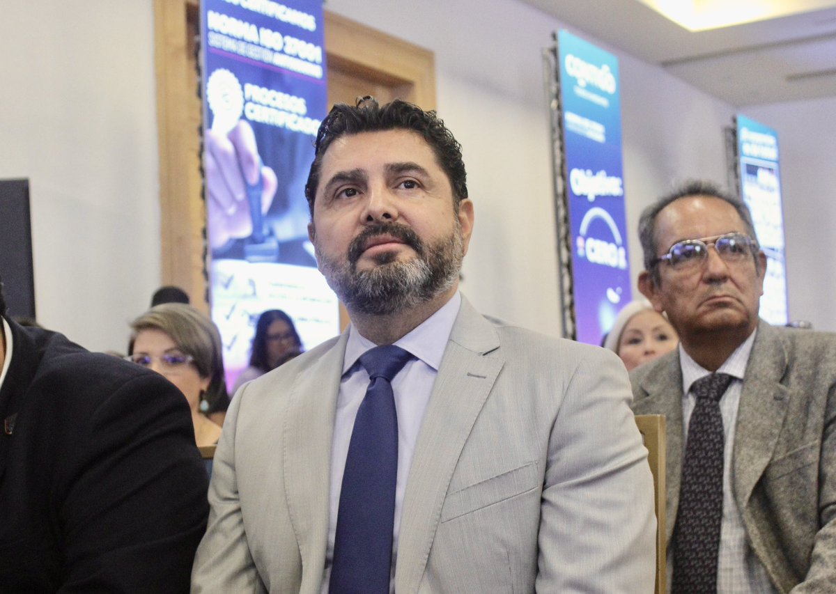 caeqroac's tweet photo. Asistí a la entrega de la Certificación Norma ISO 37001, “Sistema de Gestión Antisoborno” que se le otorgó a la Secretaría de la Contraloría del Estado de Querétaro. Esta certificación demuestra su compromiso con la integridad y la transparencia en las prácticas organizativas. https://t.co/R8aC3OSVPX
