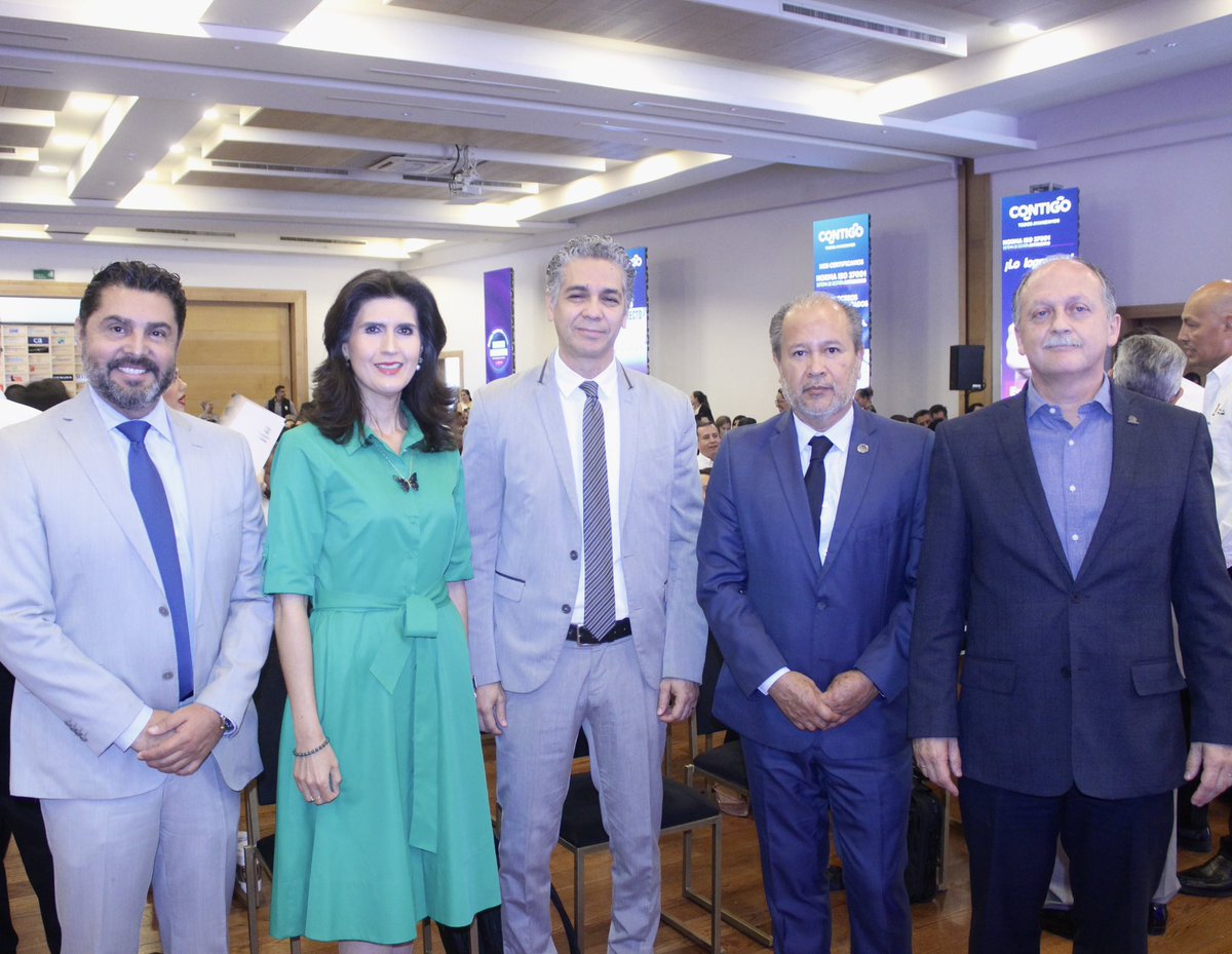 Asistí a la entrega de la Certificación Norma ISO 37001, “Sistema de Gestión Antisoborno” que se le otorgó a la Secretaría de la Contraloría del Estado de Querétaro. Esta certificación demuestra su compromiso con la integridad y la transparencia en las prácticas organizativas.