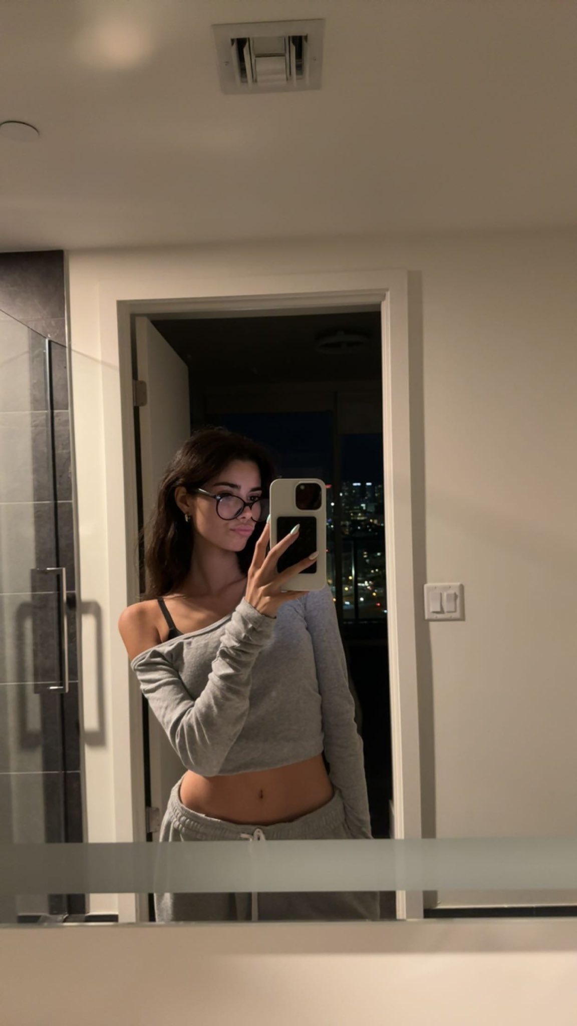 Darla Claire Passes Top Sellers beztabaka.by.