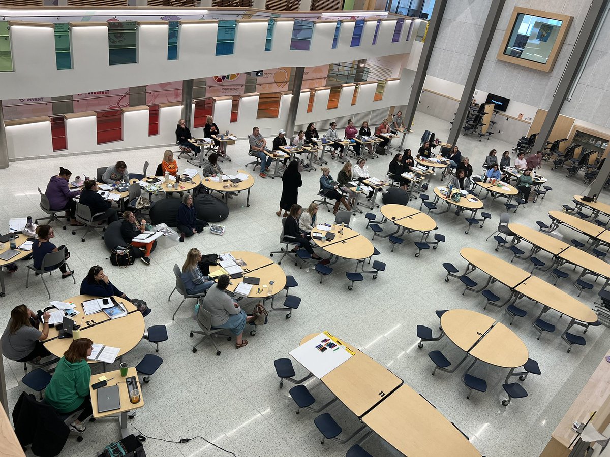 Ms. Finn tweet media