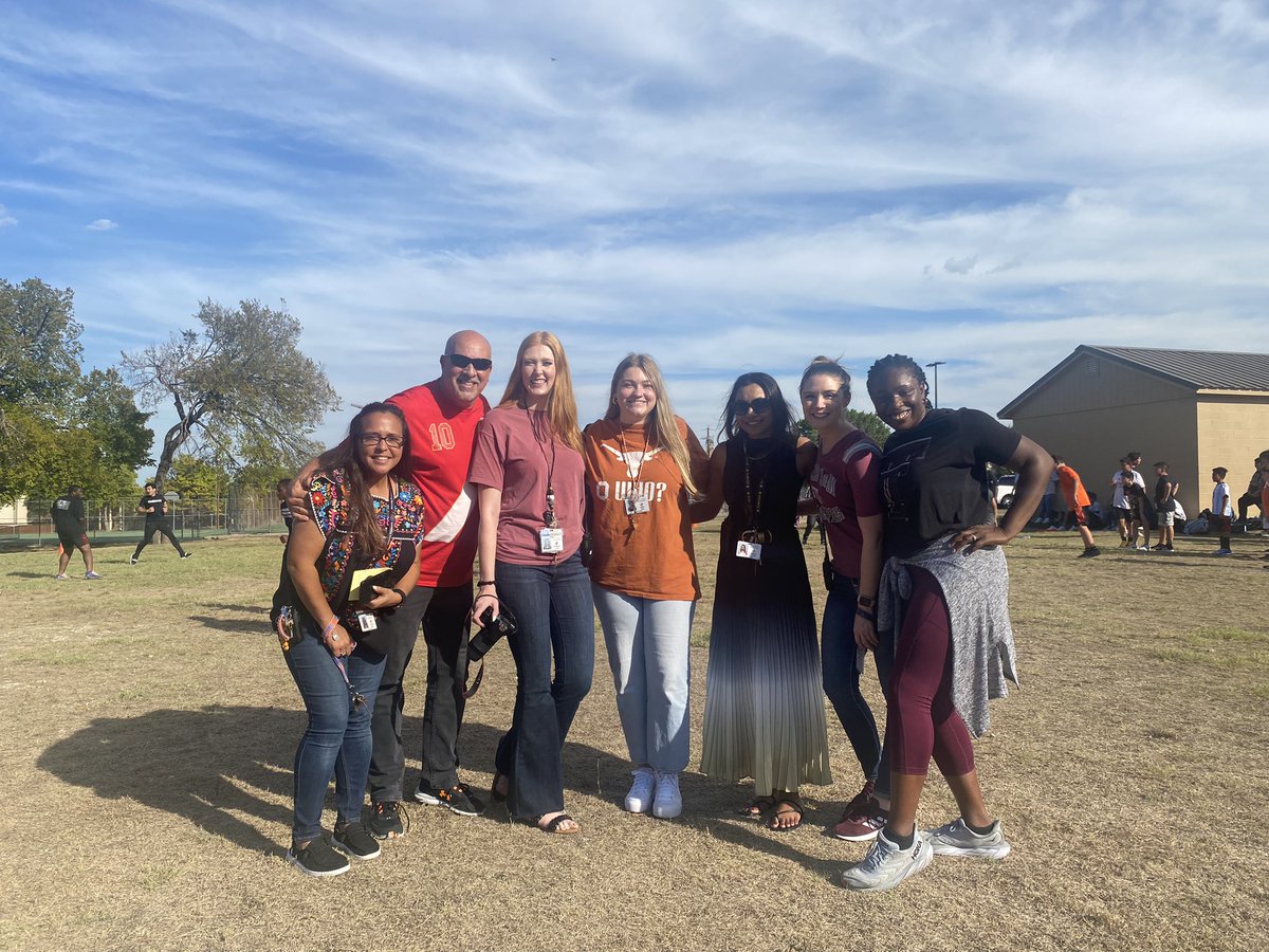 Had so much fun supporting our Tigers at the Staff vs Student Futból showdown. Couldn’t decide who to root for though— Staff or our Students! 🐯⚽️