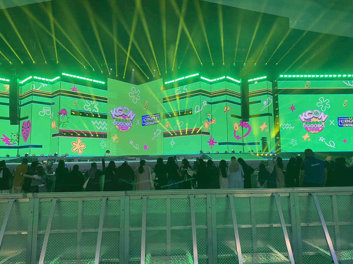 nahhudnt's tweet photo. GREAT DAY AS A FOREVER 😭💝💝💝🙏🏻
#KCONSAUDIARABIA2023 #KCON_REVIEW https://t.co/emGwtiBga7