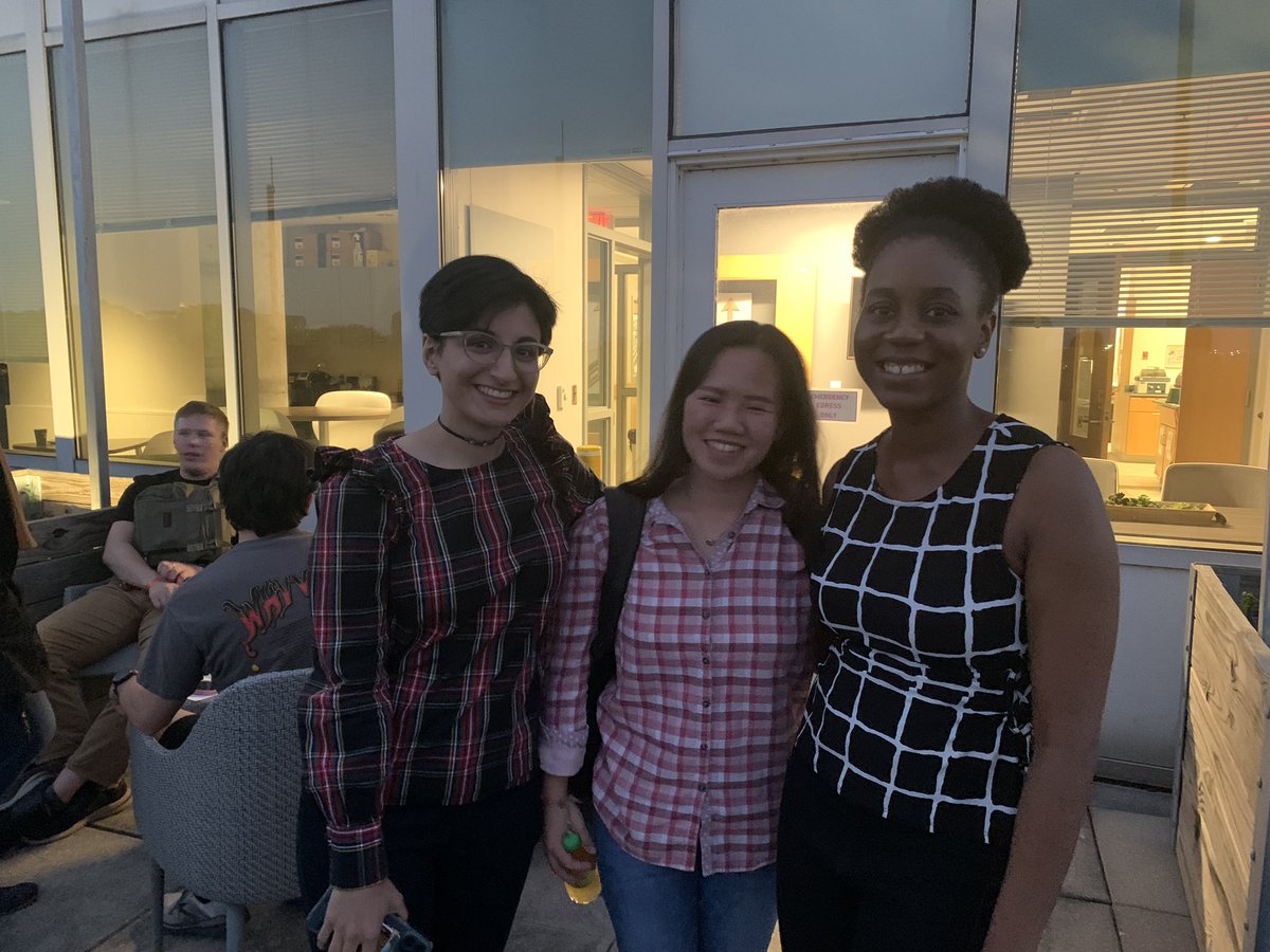 Vandy_VIRAL's tweet photo. Our first fall event was a success with over 180 people attending. Thank you for all who stopped by!! https://t.co/OzaLp3ajVb