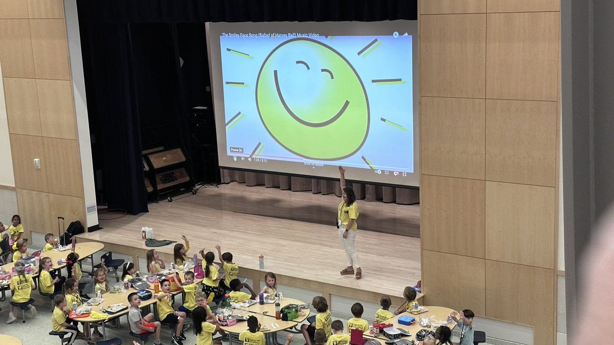 Ms. Finn tweet media