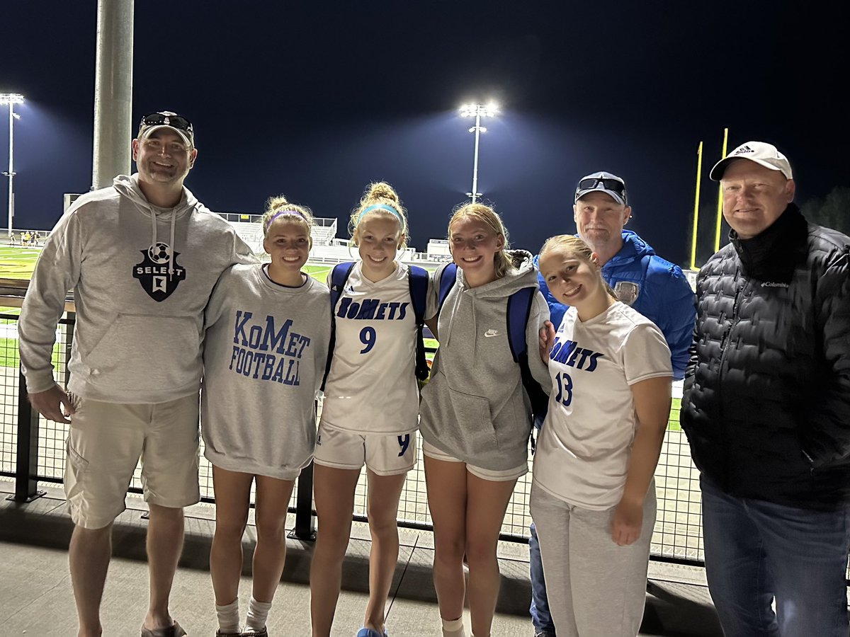 mak_carrier3's tweet photo. Special thank you to these three guys! Couldn’t ask for better club coaches who always advocate for and truly care about their players. Appreciate all you do for us! #NationalCoachesDay 
@Minnselectsocc1 @AlbionSc @tvern19 https://t.co/v10g03Qon6