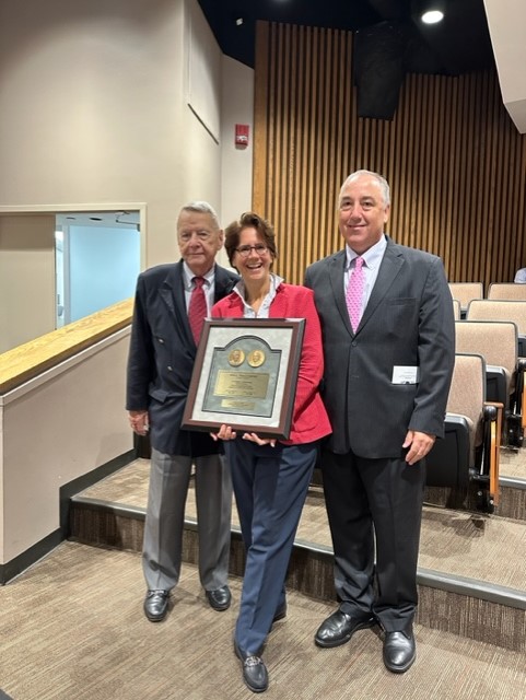 The Department of Surgery would like to thank Dr. Julie Ann Sosa, Chair of Surgery at UC San Francisco, for coming to UofL as this year's Yandell-Polk lecturer. @McMastersKelly @Jasosamd