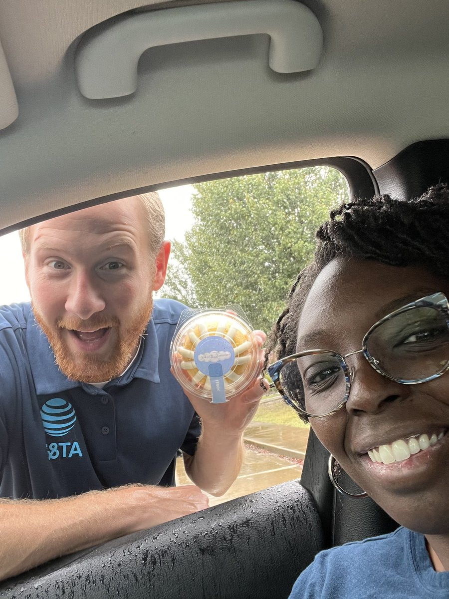 Katie Walton tweet media