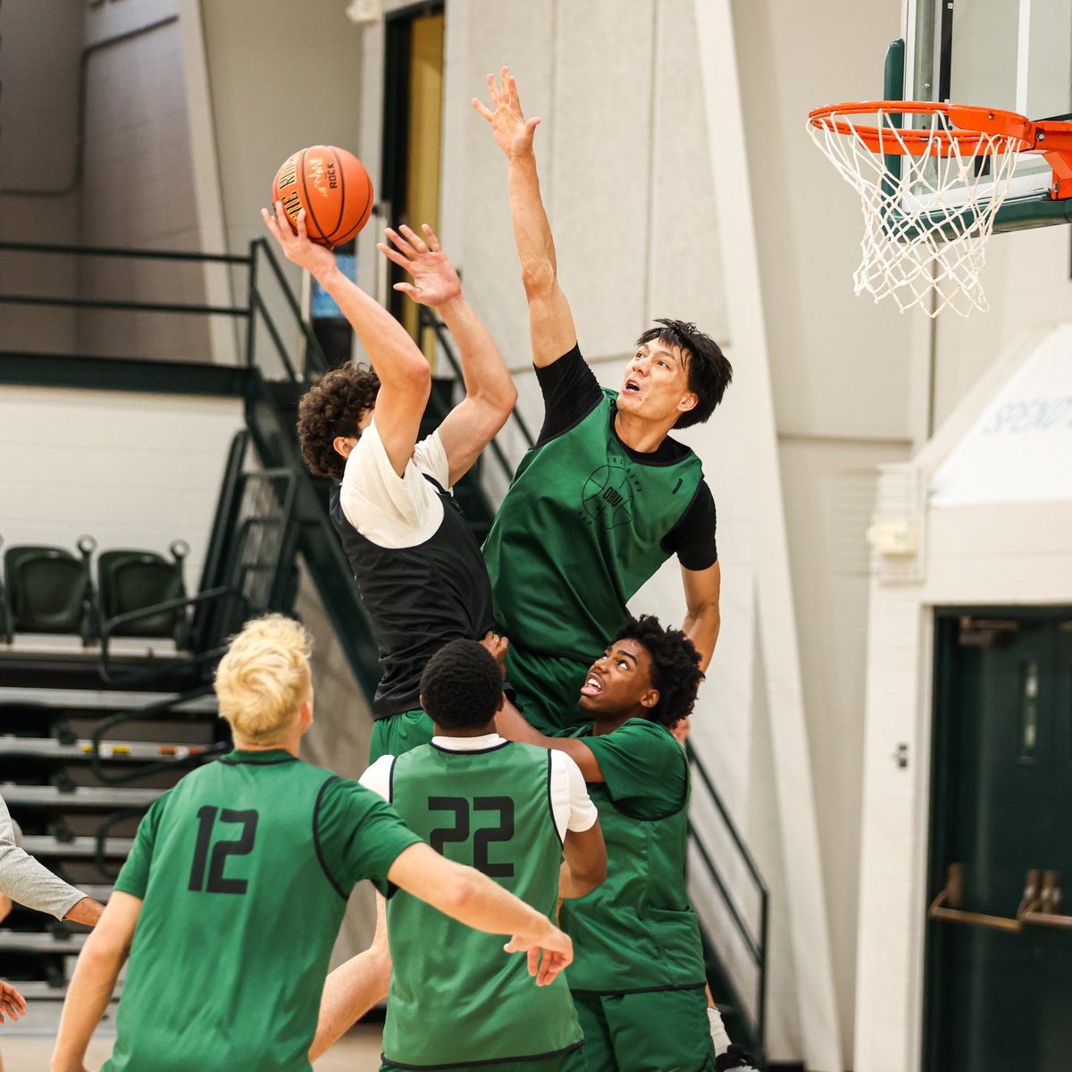 OBU_MBBall's tweet photo. 𝗙𝗶𝗿𝘀𝘁 𝗢𝗳𝗳𝗶𝗰𝗶𝗮𝗹 𝗣𝗿𝗮𝗰𝘁𝗶𝗰𝗲

#OnToVictory https://t.co/H57mMWHeoR