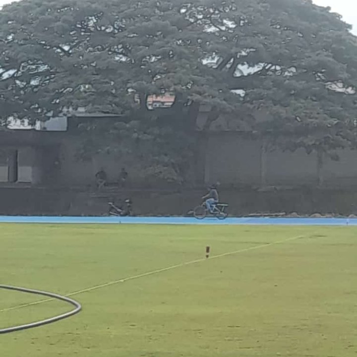 Gracias al apoyo de Nuestro Presidente <a href="/NicolasMaduro/">Nicolás Maduro</a>  y Gobernador <a href="/FreddyBernal/">Freddy Bernal</a> 
Sigue avanzando los trabajos en el estadio Orlando Mora Figueroa "Polideportivo El Caney"  construcción del segundo y tercer  módulo de las graderías.
@gobernaciondeltachira
@jhoncarrilloalcalde