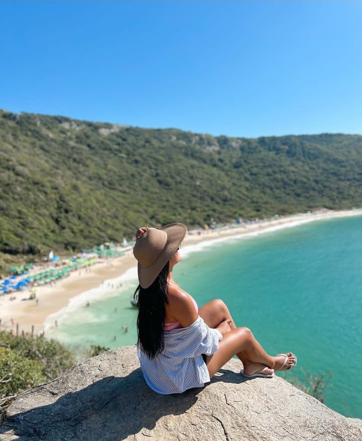 Ainda que a minha mente e o meu corpo enfraqueçam, DEUS é a minha força, ele é tudo o que sempre preciso.
                   Salmo 73:26❤