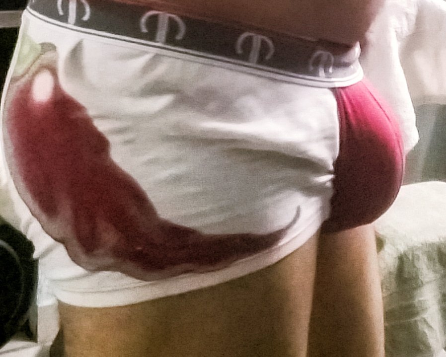 MrDaddick's tweet photo. Me agarras el chile o qué? Con ganas de que se pongan a jugar todo el día con él #chilecaliente #bulge #juegaconmivergon #chupamelasbolas https://t.co/R2rTJ4aN5V