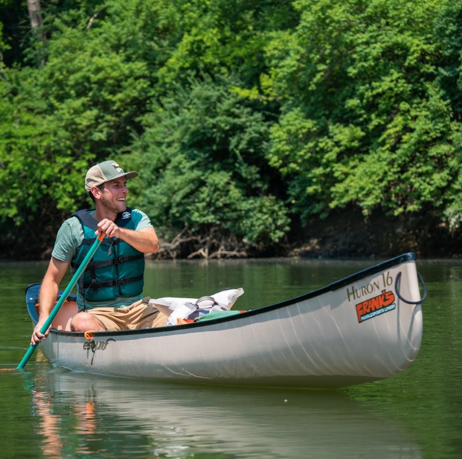 We've heard there's a 100% smile guarantee 😁 when you book an excursion on the White River. 

Find out for yourself ➡️ bit.ly/42gKrY7

Happy World Smile Day from your friends at Frank's! 🛶