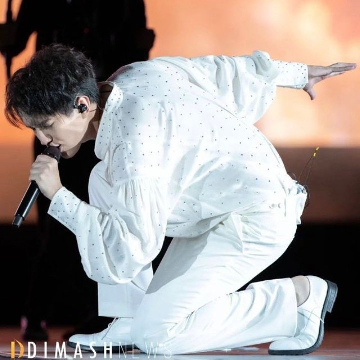 Vera32746352's tweet photo. My #picoftheday ❤
#DimashQudaibergen @dimash_official https://t.co/pEOSNpq94Y