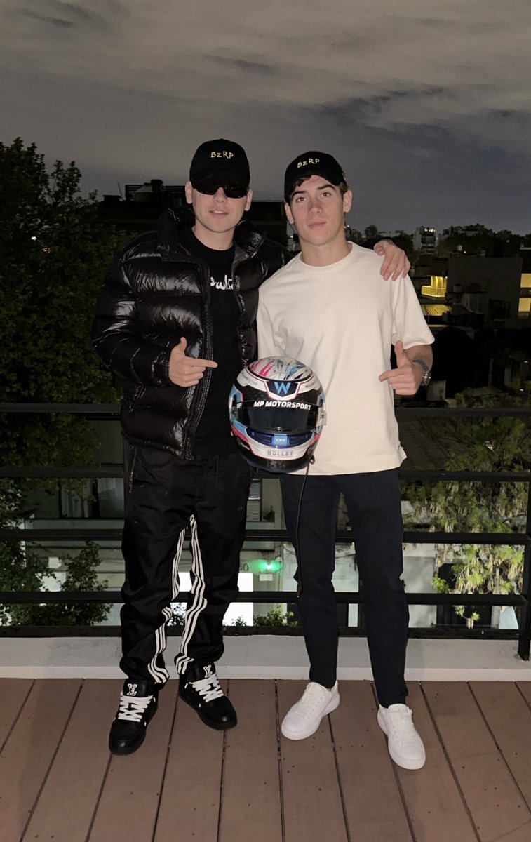 CLPNT || BZRP #2024
Es un honor anunciar esta colaboración tan especial. A partir del año que viene me va a estar acompañando mi amigo <a href="/bizarrap/">bzrp</a> en un año que va a ser muy importante para mi!
Sigamos llevando al país a lo más alto en lo que cada uno ama hacer! 🇦🇷
Bienvenido Biza!