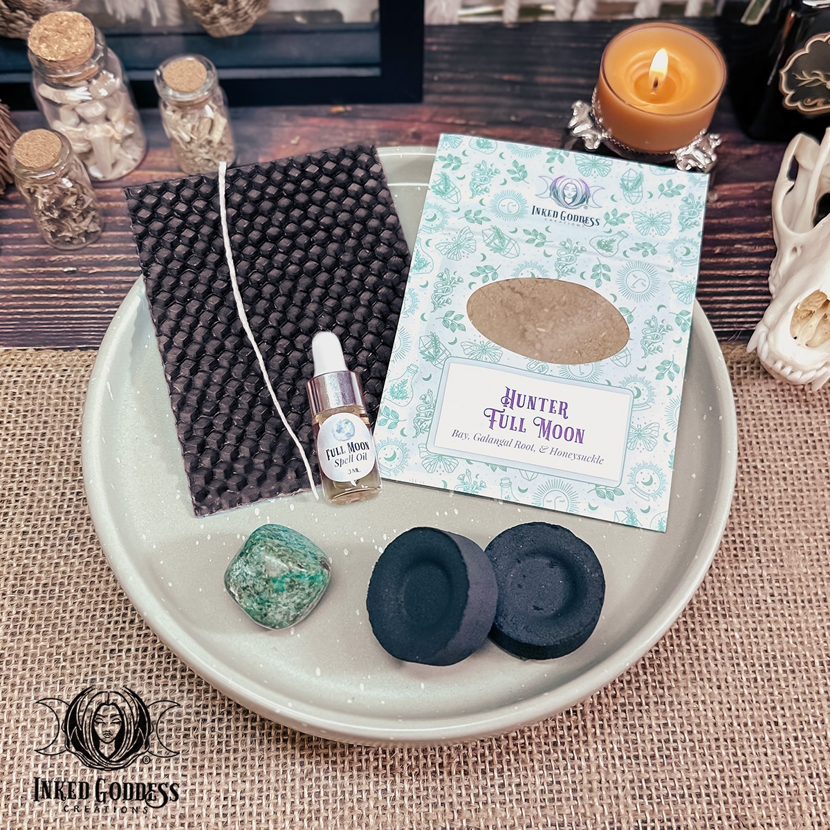 inkedgoddesshop's tweet photo. Our exclusive Hunter Full Moon Ritual Kit is perfect for celebrating October's full moon on the 28th! Also known as the Blood or Harvest Moon, its energy is all about inner strength & healing, so this kit is designed with that in mind.
https://t.co/DFuGMtiReC
#FullMoon #SpellKit https://t.co/15LpjAg7Y8