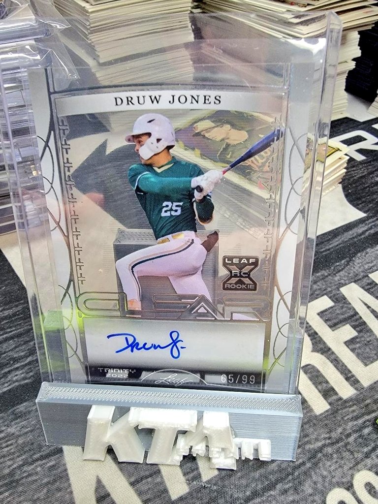 KTAuthentics's tweet image. Recent Hits from @Leaf_Cards Trinity Baseball #ktabreaks #LeafCards #LeafBaseball #LeafTrinity #Baseball #MLB #Baseballcards #sportscards #collect #groupbreaks #casebreaks #breaks
.
.
.
Join a group break at 
ktabreaks.com