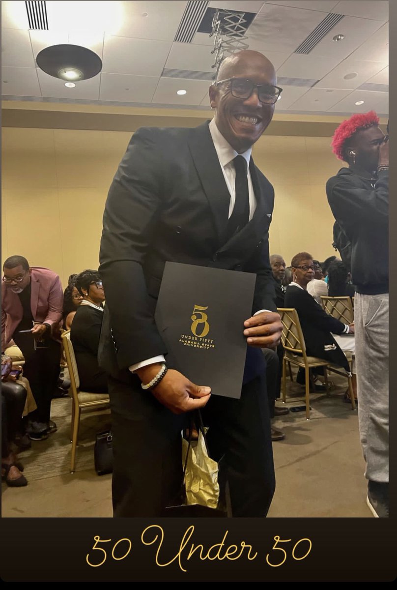 ThePeoplesPrincipal tweet media