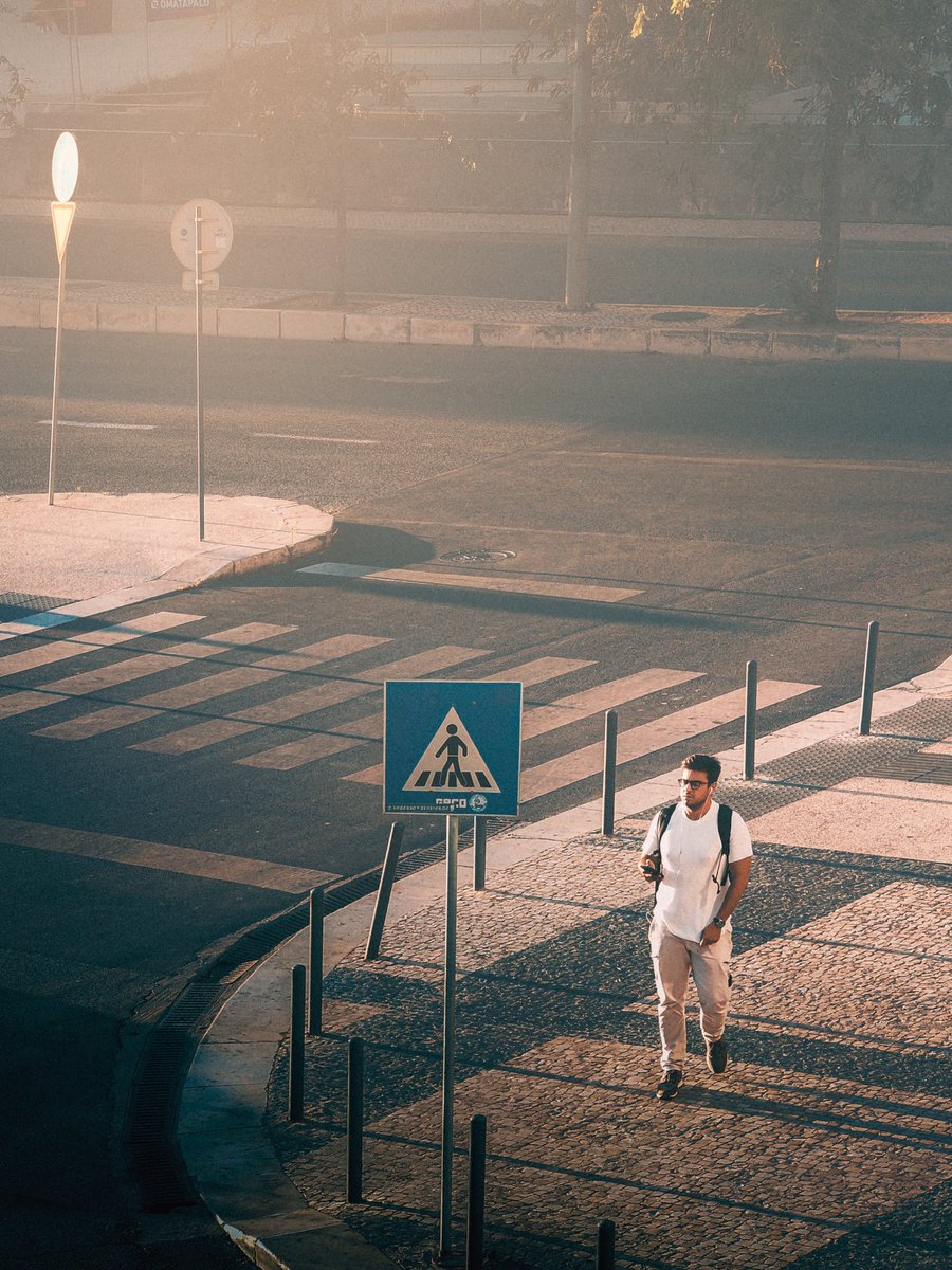 lipi_clicks's tweet photo. Some views of Oriente Train Station in Lisbon ✨
#ShotOnHONOR @Honorglobal #honormagic4pro #Snapdragon #snapdragoninsiders #shotonsnapdragon @Snapdragon @Lightroom #lightroom #urbanphotography #streetphotography #mobilephotography https://t.co/DKkLmXmT7D