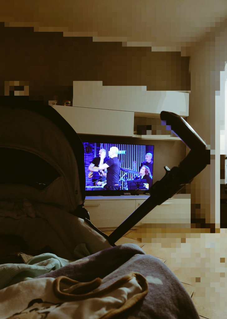 eLLeMMe6's tweet photo. Enea e la sua prima puntata di #Propaganda 🤍

@welikeduel #propagandalive https://t.co/pTDQYjcm4J