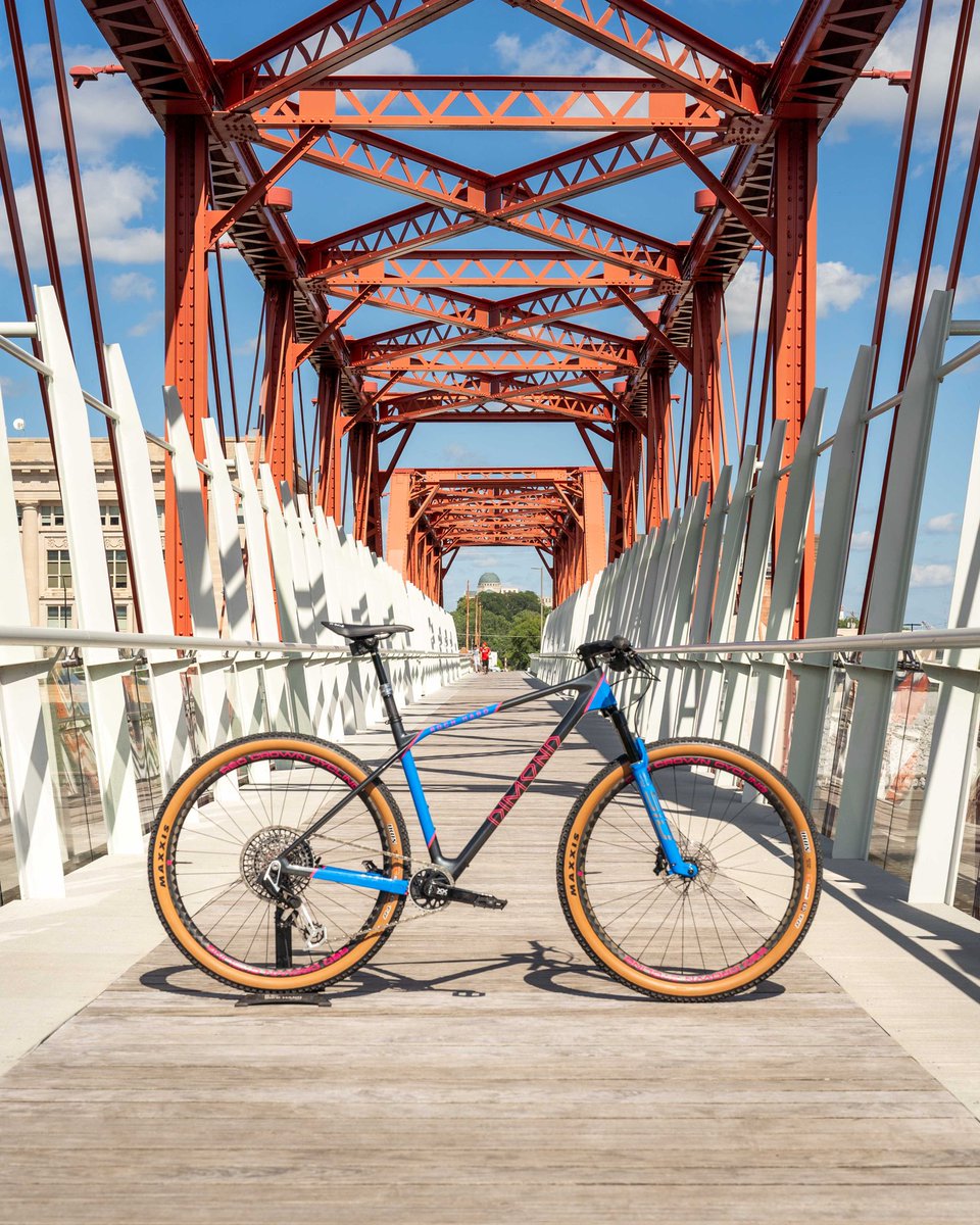 Friday after work ride. 🤘💎