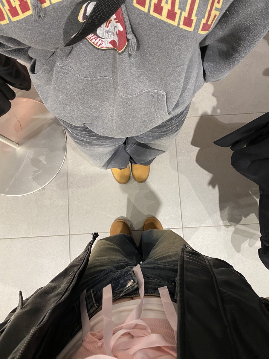 etume82's tweet photo. ptite journée avec mes babes🎀🌟 https://t.co/RYWDpU7BGE