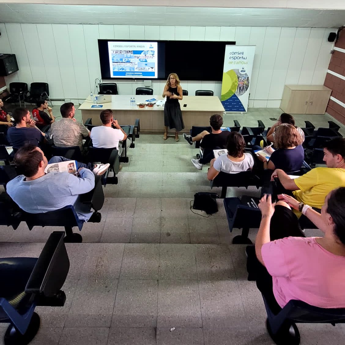 CEAnoia's tweet photo. Imatges de l’Assemblea Ordinària i Extraordinària del @CEAnoia, presentació de la nova junta i presentació dels 72 Jocs Esportius Escolars de l’Anoia.

#assemblea #ceanoia #esportescolar #esportpopular #donemjoc https://t.co/X50POaAvMs