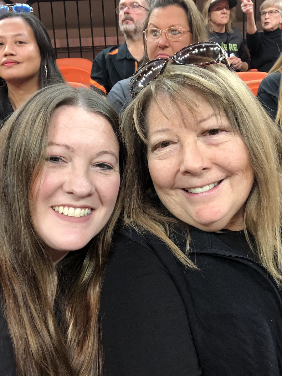 GoPokesAK85's tweet photo. Basketball (practice) first, then football #GoPokes #BeatKState #HappyFriday https://t.co/a7UAMJQegw
