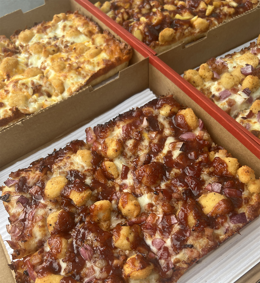 JetsPizza's tweet photo. Popcorn Chicken Pizza has entered the chat. Try one today. https://t.co/A5NA2ObcAb