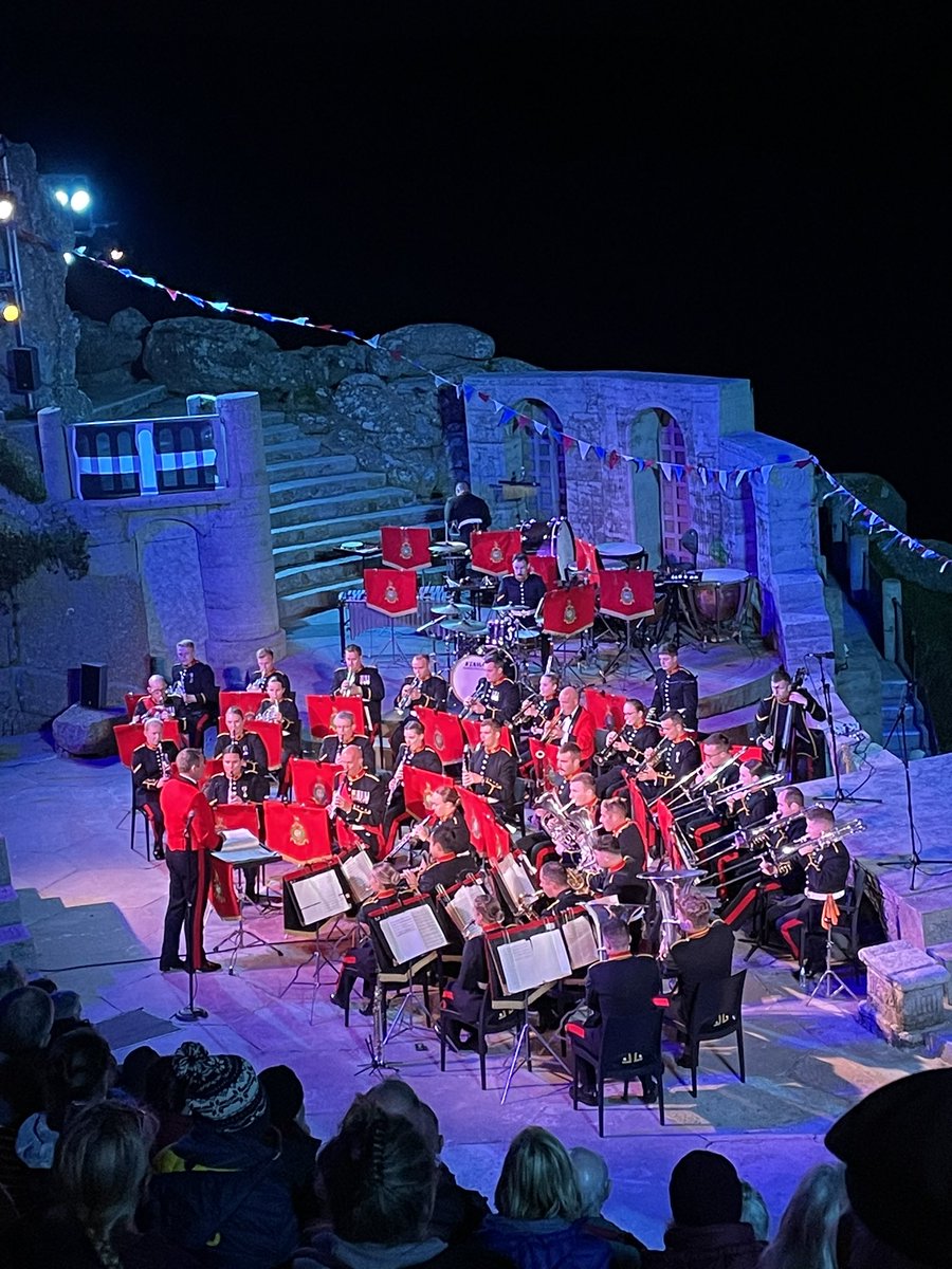 Great evening at one of the finest venues in this country <a href="/minacktheatre/">Minack</a>