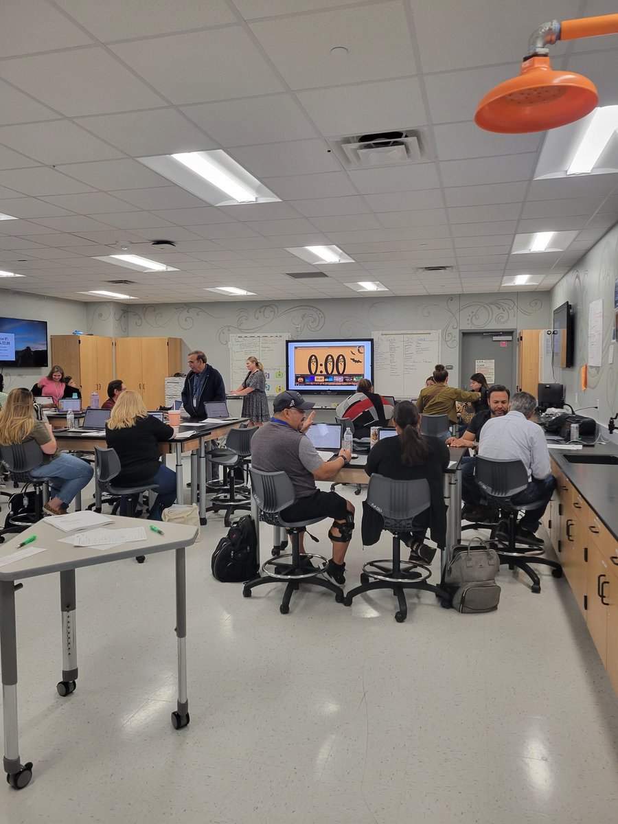 TracyBarnett711's tweet image. Elementary Math Flex: Eureka: Using Equip to Address Unfinished Learning.  Teachers learning how to customize support for students. #Joy4Math #MathRules #FWISDPLI @lopez_diane @KenyailCarr
