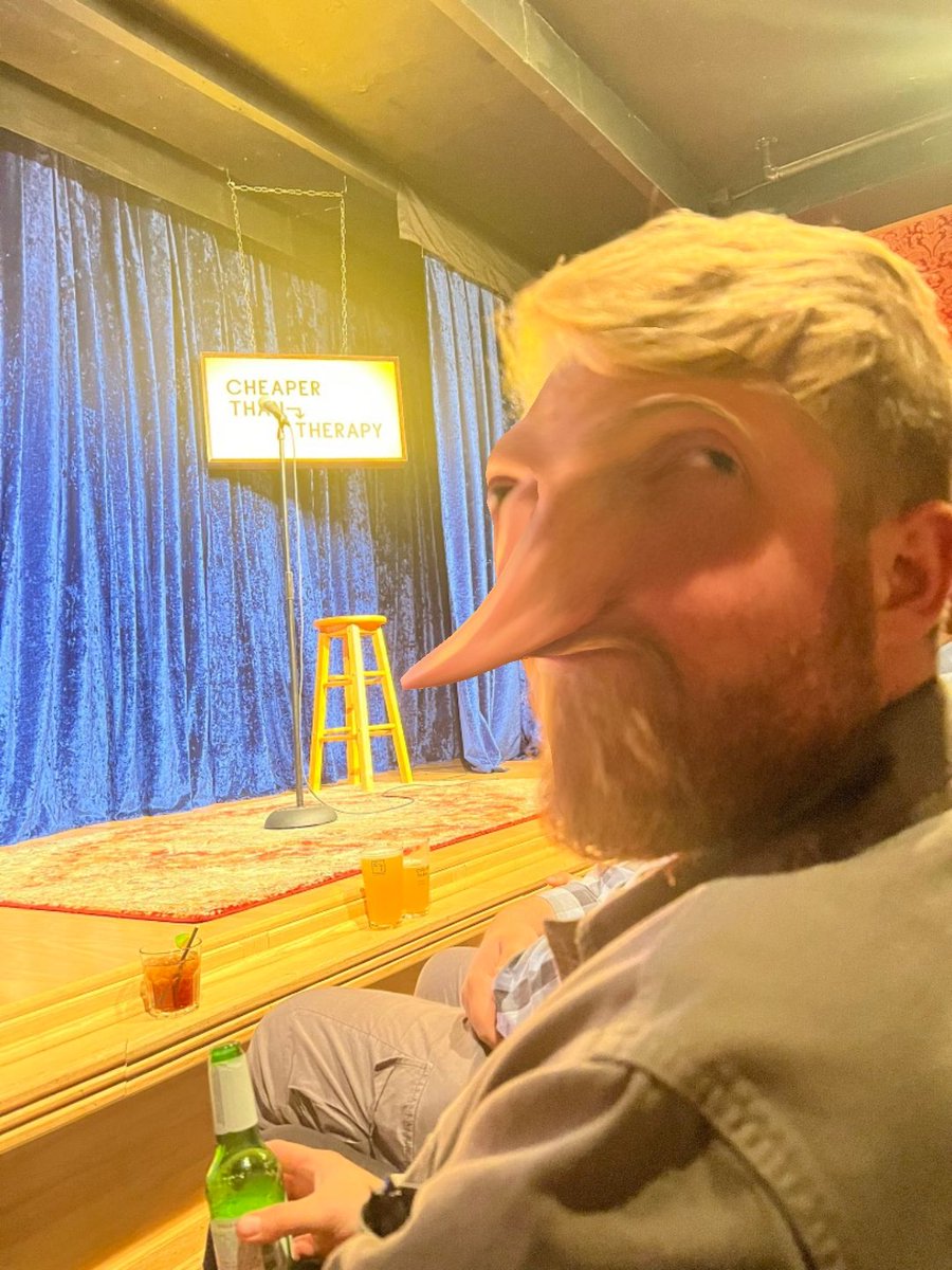 JustLucy____'s tweet photo. @AshKabosu Just normal people doing normal people things https://t.co/gRP2Pg0TAo