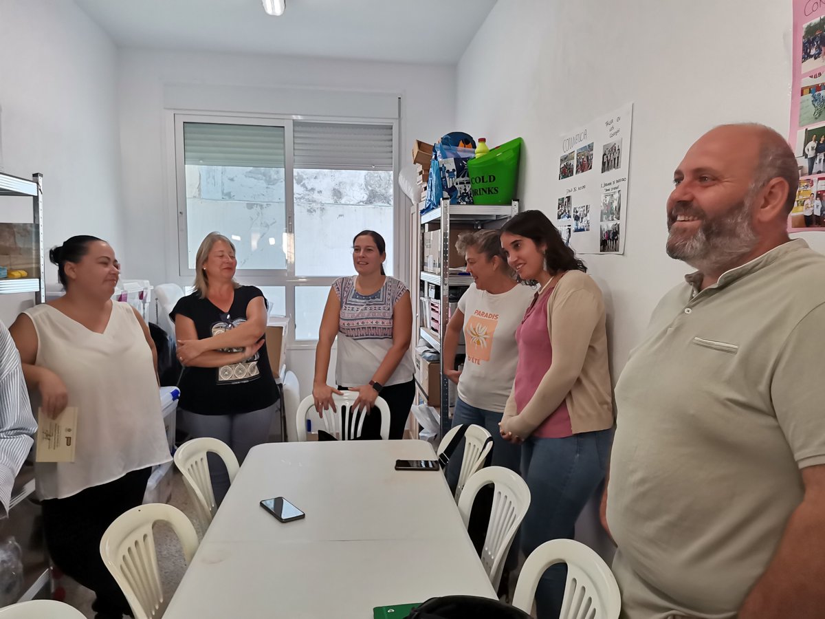 Colaboramos con la Asociación  de Familias con Diversidad  Funcional "DeColores" a través del acuerdo de patrocinios firmado con el Ayuntamiento de Coín. La cantidad aportada se empleará en talleres con los niños y niñas del colectivo.
#compromisosocial #ProdomasaColabora