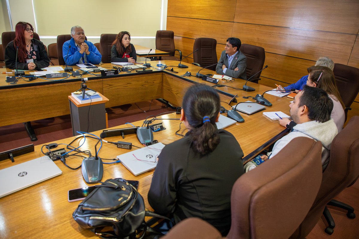 Fenpruss's tweet photo. #NoALaDesvinculacionCOVID 🔵Luego de la manifestación pacífica realizada por Fenpruss y los gremios de la salud, el Gobernador Regional de Antofagasta dio su respaldo a los trabajadores y trabajadoras
“Lo que está ocurriendo es la antesala de una grave crisis sanitaria”, señaló. https://t.co/H7WLd3BLdX