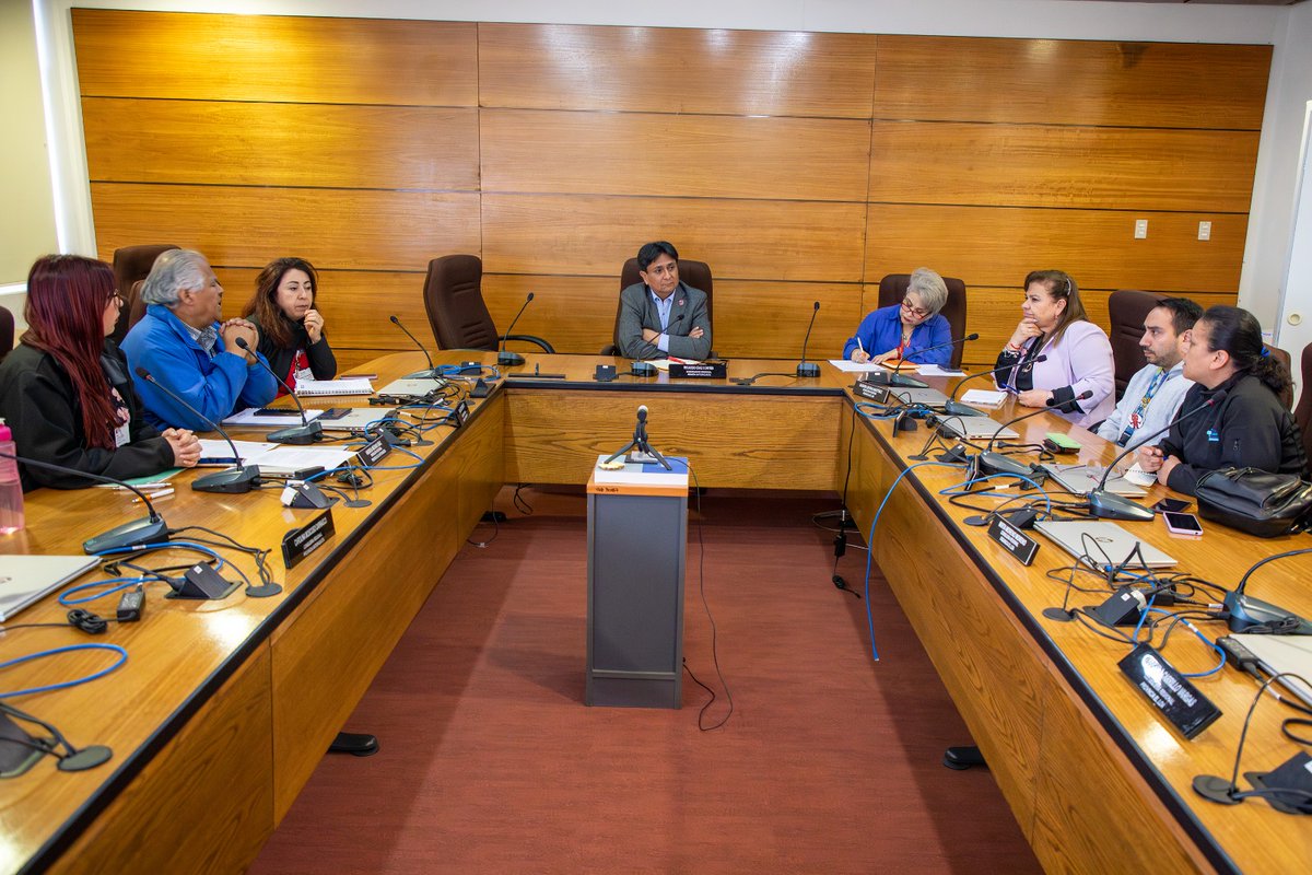 Fenpruss's tweet photo. #NoALaDesvinculacionCOVID 🔵Luego de la manifestación pacífica realizada por Fenpruss y los gremios de la salud, el Gobernador Regional de Antofagasta dio su respaldo a los trabajadores y trabajadoras
“Lo que está ocurriendo es la antesala de una grave crisis sanitaria”, señaló. https://t.co/H7WLd3BLdX