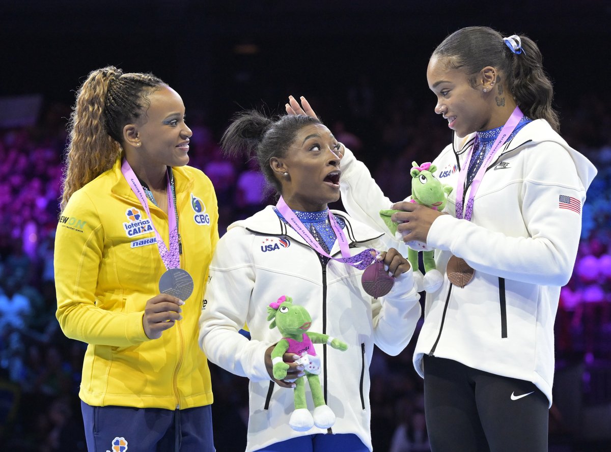 SIMONE BILES - Página 8 F7yIIMGXoAAe4_v?format=jpg&name=medium